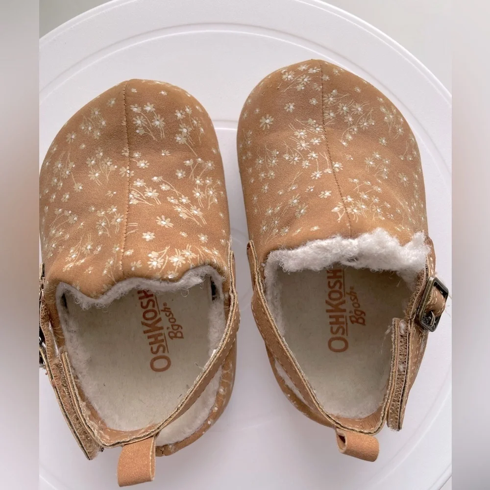 OshKosh B'Gosh Unisex-Child Mula Slipper - Picture 4 of 8